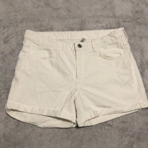 White Jean short. Size 6.